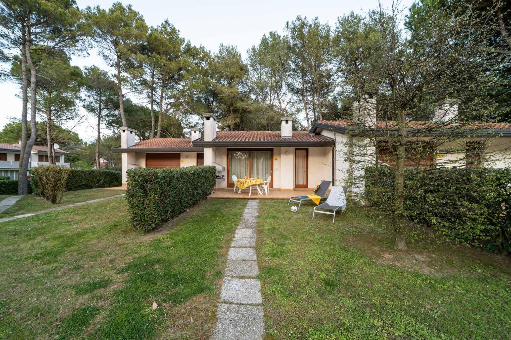 Villaggio Club Dei Pini Bibione Exterior foto